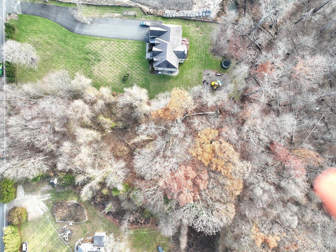 Land in Montebello, New York, United States 5 - 16671805