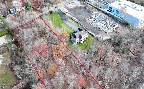 Land in Suffern, New York, Vereinigte Staaten 1