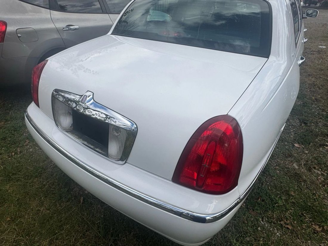 Sedan in Poteau, OK, United States 3 - 16672109