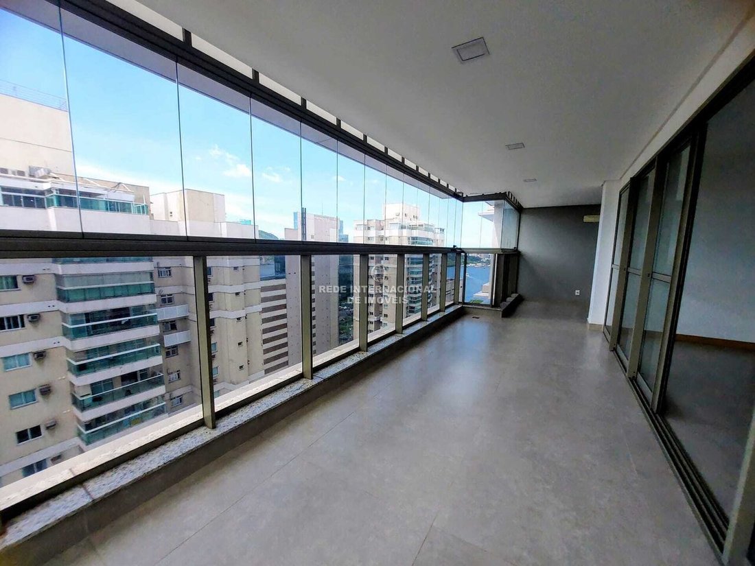 Apartment in Enseada do Suá, State of Espírito Santo, Brazil 2 - 16671623