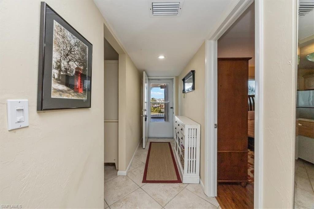 Condo in Naples, Florida, United States 4 - 16671653