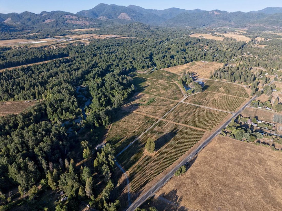 House in Cave Junction, Oregon, United States 4 - 16671394