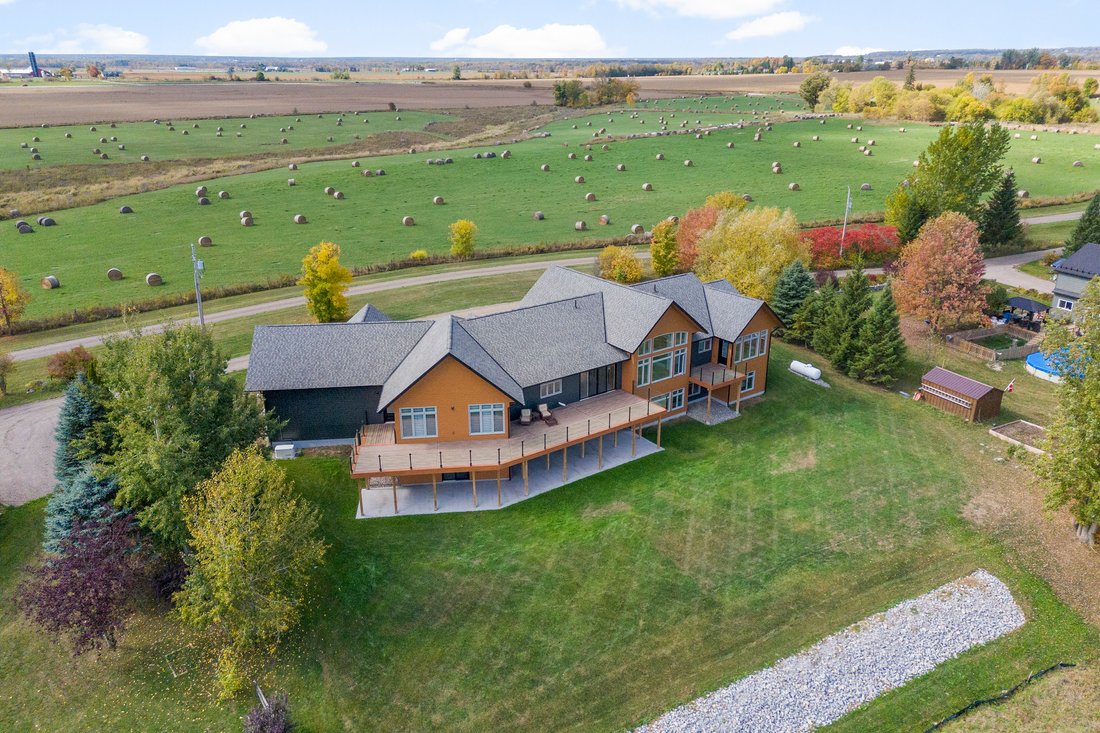 Bungalow in Cobden, Ontario, Canada 3 - 16672363