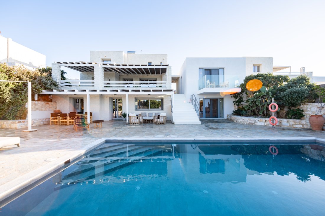Villa in Paros, Aegean, Greece 1 - 16672341