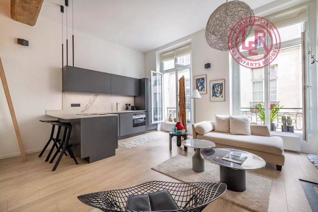 Apartment in Île de la Cité, Paris 1er Arrondissement, Paris 3 - 16672525