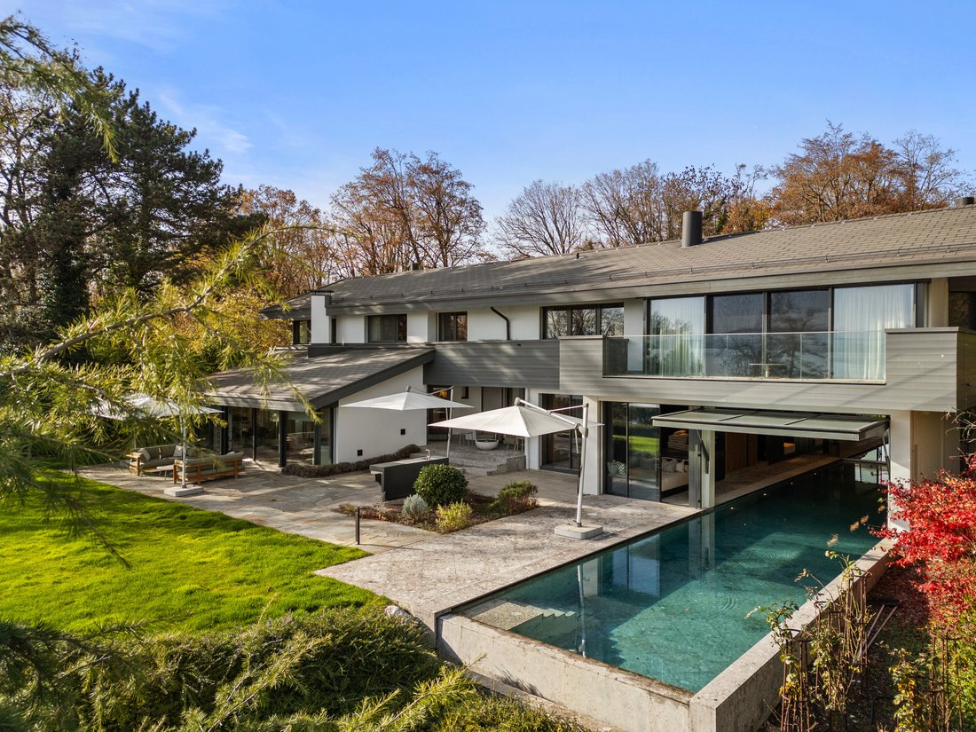 Villa in Dully, Vaud, Switzerland 3 - 16672482