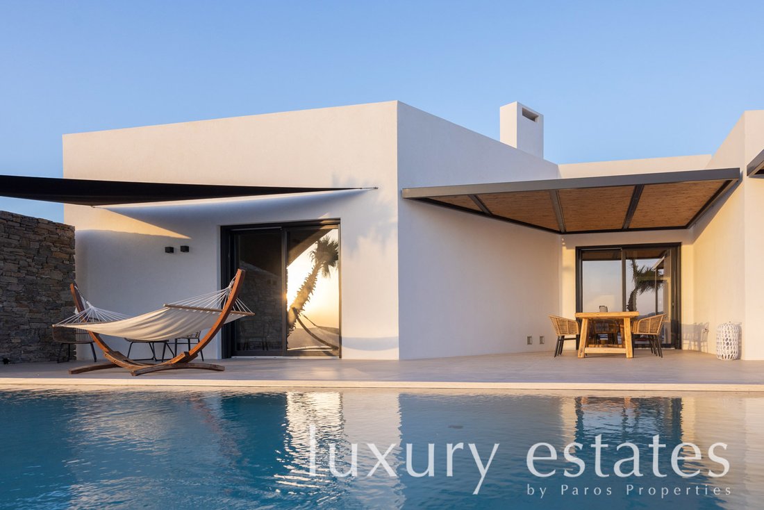Villa in Paros, Aegean, Greece 2 - 12972321