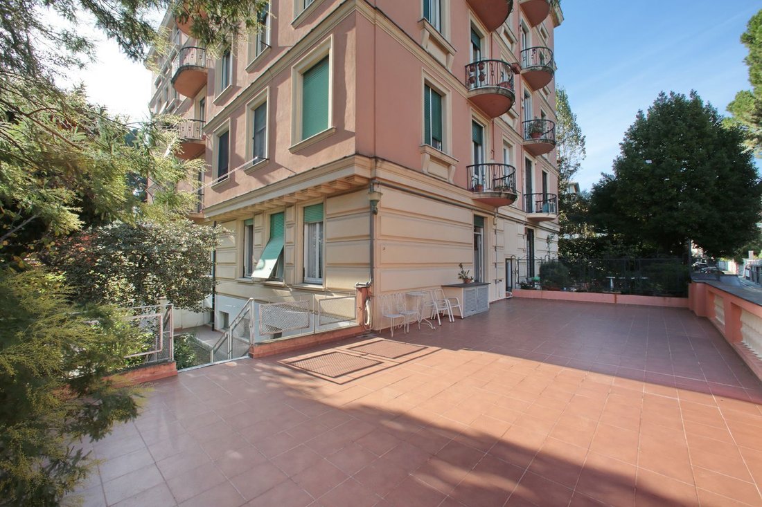 Apartment in Medio Levante, Genoa, Liguria 1 - 16674113