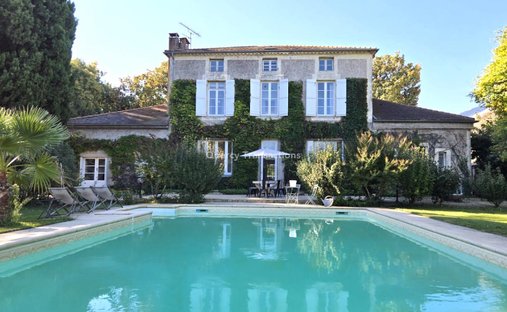 Agen Charming Estate With Manor House, Caretaker's House, Barn For Events, River, Lake 19 Hectares