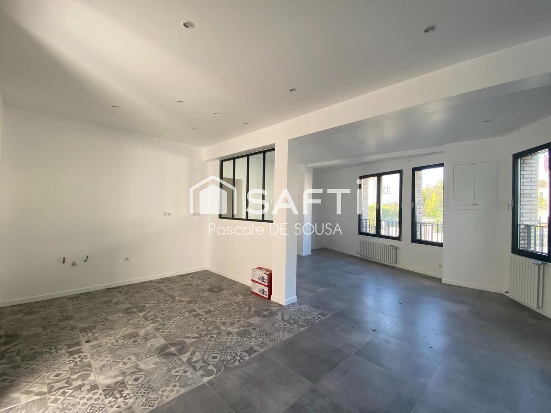 Apartment in Centre Ville, Rueil-Malmaison, France 3 - 16678501