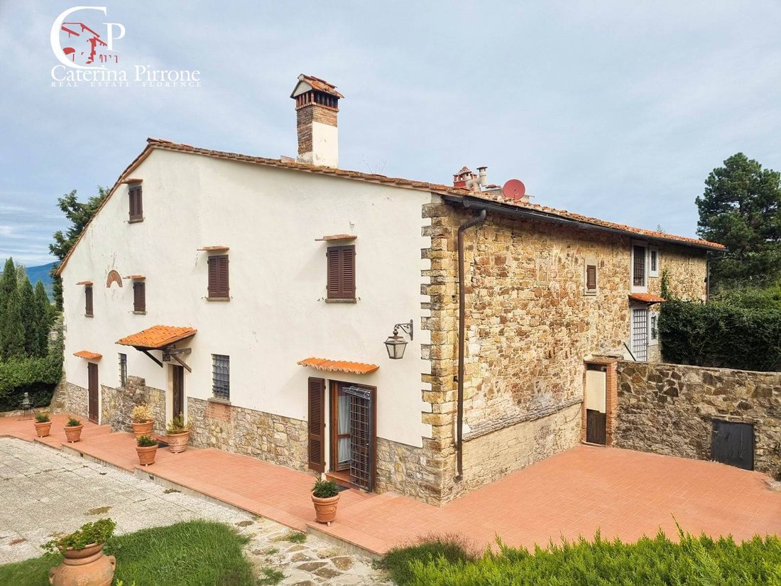 Villa in Pontassieve, Tuscany, Italy 1 - 16675208