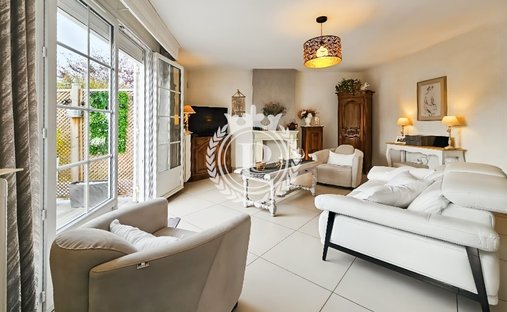 Castle for Sale in Meaux, Île-de-France, France