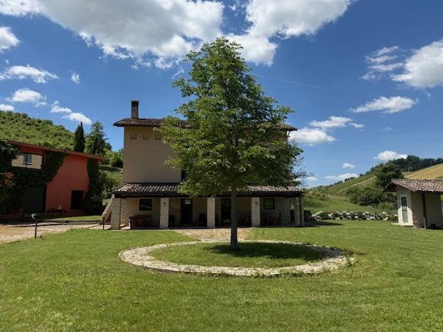 Farm Ranch in Carassai, Marche, Italy 2 - 16679514