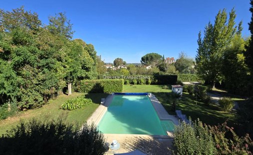 Agen Charming Estate With Manor House, Caretaker's House, Barn For Events, River, Lake 19 Hectares