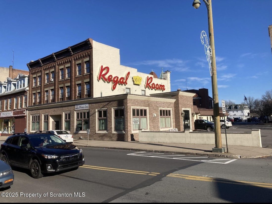 Olyphant, Pennsylvania, United States 1 - 16680062