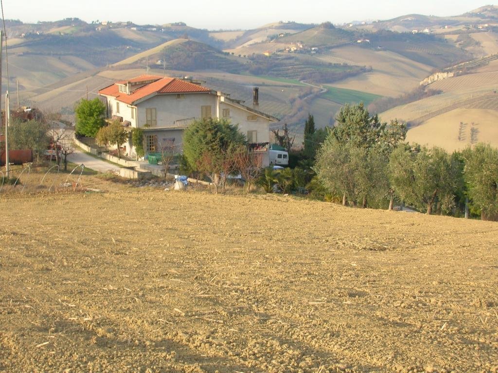 House in Ripatransone, Marche, Italy 1 - 16679354
