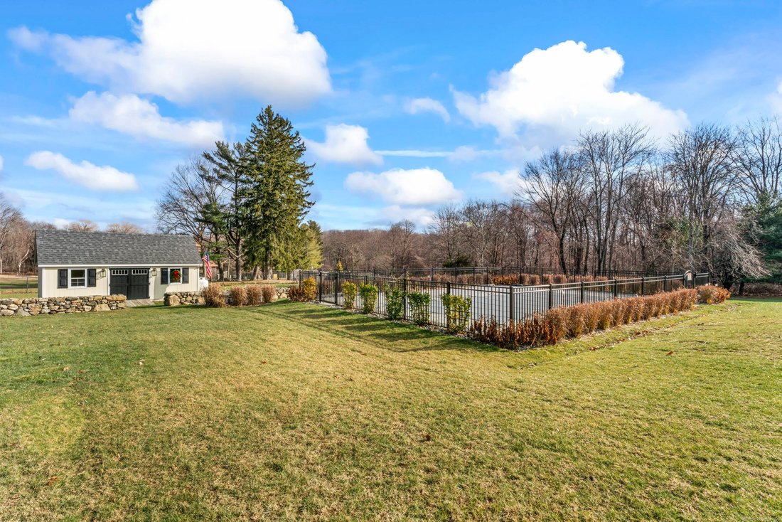 4 Bedrooms Other Residential In Danbury Connecticut United States For