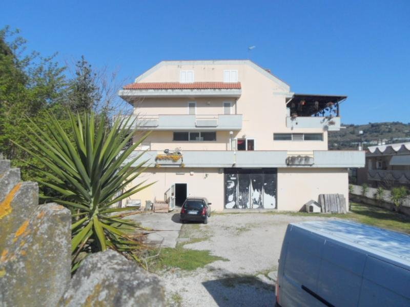 House in Paese Alto-Ponterotto, San Benedetto del Tronto, Marche 1 - 16679315