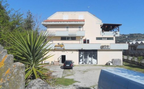 House in Paese Alto-Ponterotto, San Benedetto del Tronto, Marche 1