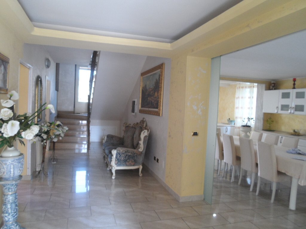 House in Alba Adriatica, Abruzzo, Italy 1 - 16679358
