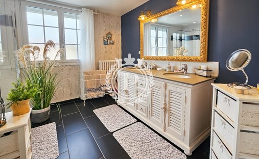 Castle for Sale in Meaux, Île-de-France, France