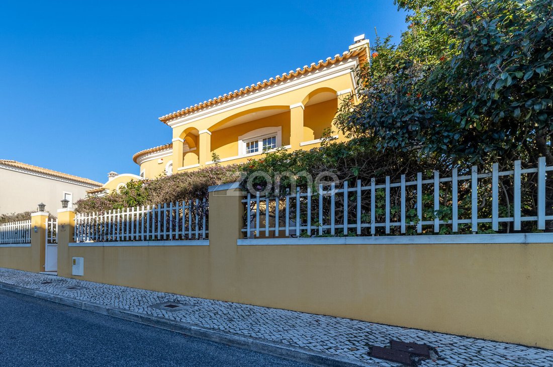 House in Cascais e Estoril, Lisbon, Portugal 1 - 16675183