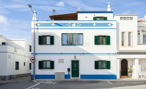 Villa in Santa Luzia, Algarve, Portugal 1
