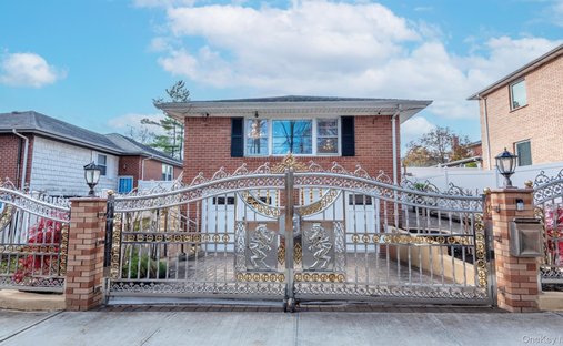 House in New York, New York, United States 1