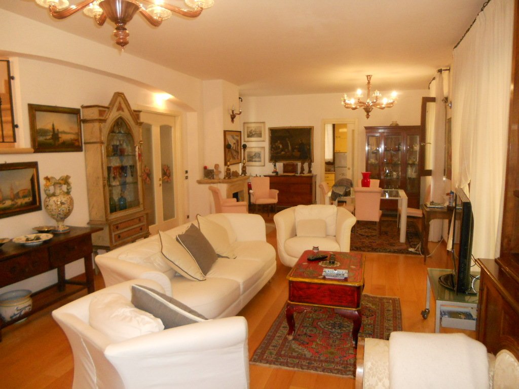 House in Center, San Benedetto del Tronto, Marche 4 - 16679470
