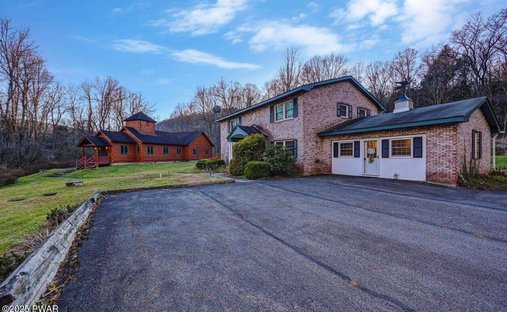 House in Starlight, Pennsylvania, United States 1