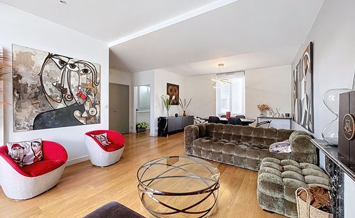 Castle for Sale in Écouflant, Pays de la Loire, France