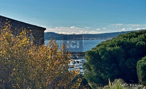Apartment in Ville-Les Saquedes-Le Bouillonnet, Sainte-Maxime, France 1