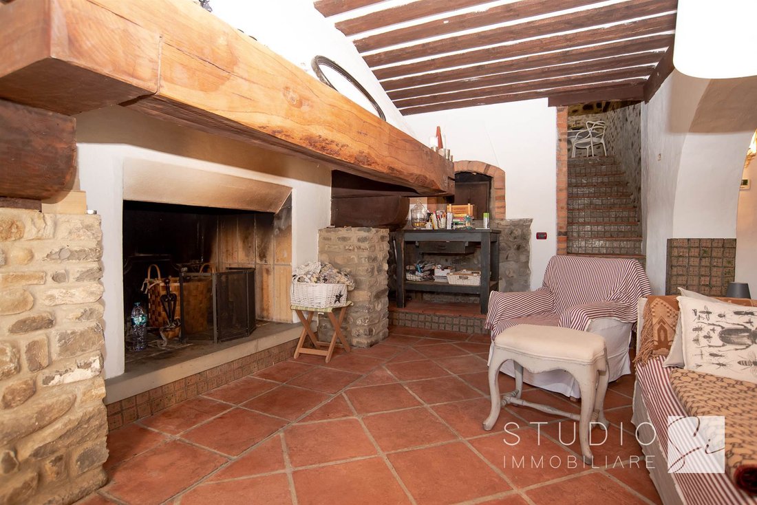 Country House in Pistoia North, Pistoia, Tuscany 2 - 16674235