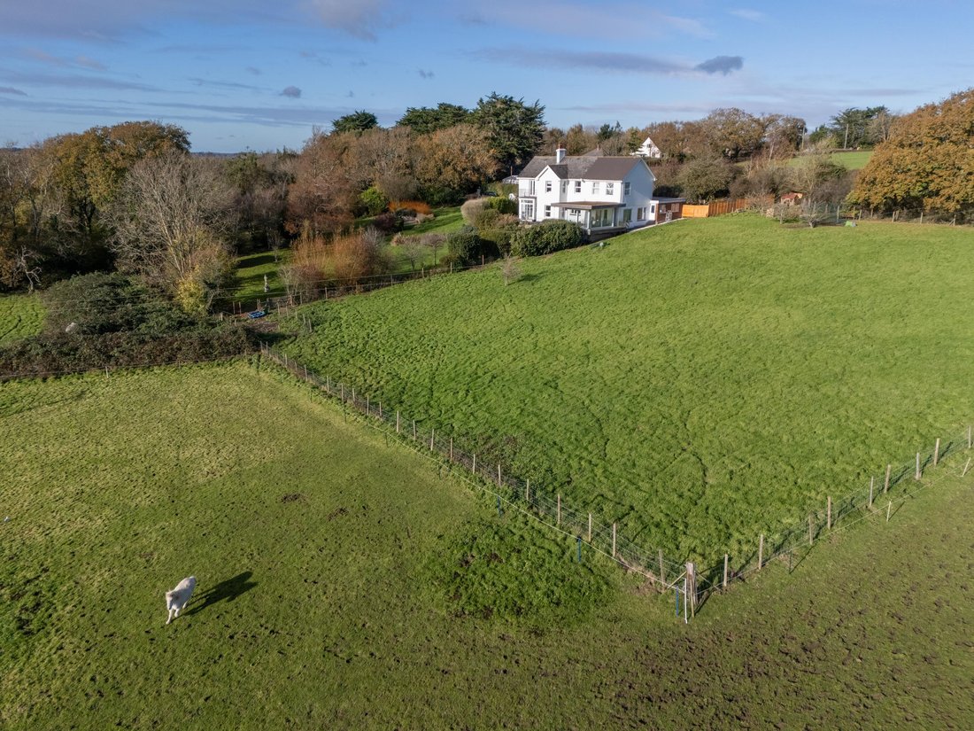 House in Isle of Wight, England 1 - 16674547