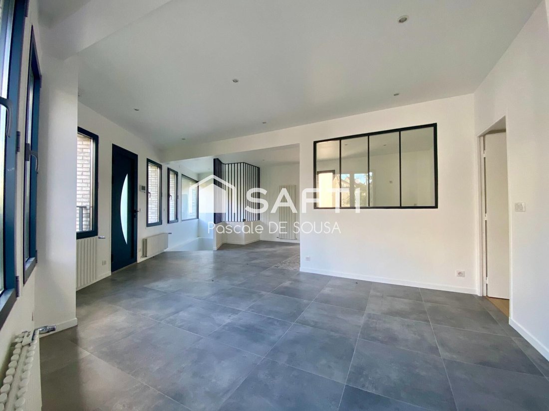 Apartment in Centre Ville, Rueil-Malmaison, France 2 - 16678501
