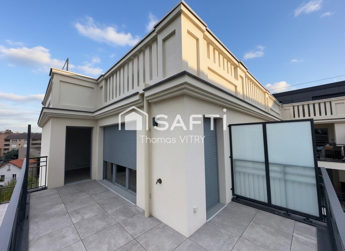 Apartment in Centre Ville, Villemomble, France 1 - 16678467