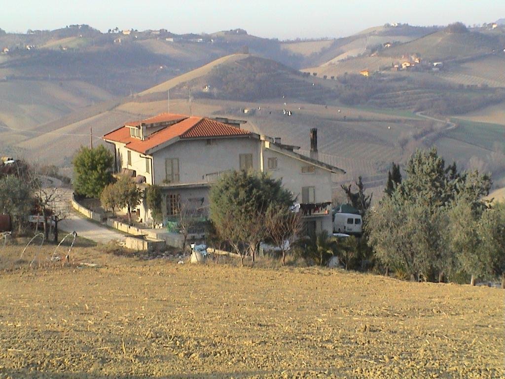 House in Ripatransone, Marche, Italy 1 - 16679355