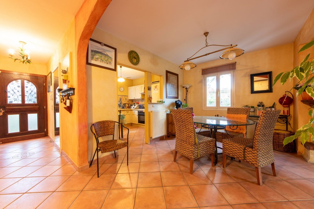House in Sucy-en-Brie, Ile-de-France, France 2 - 16674478