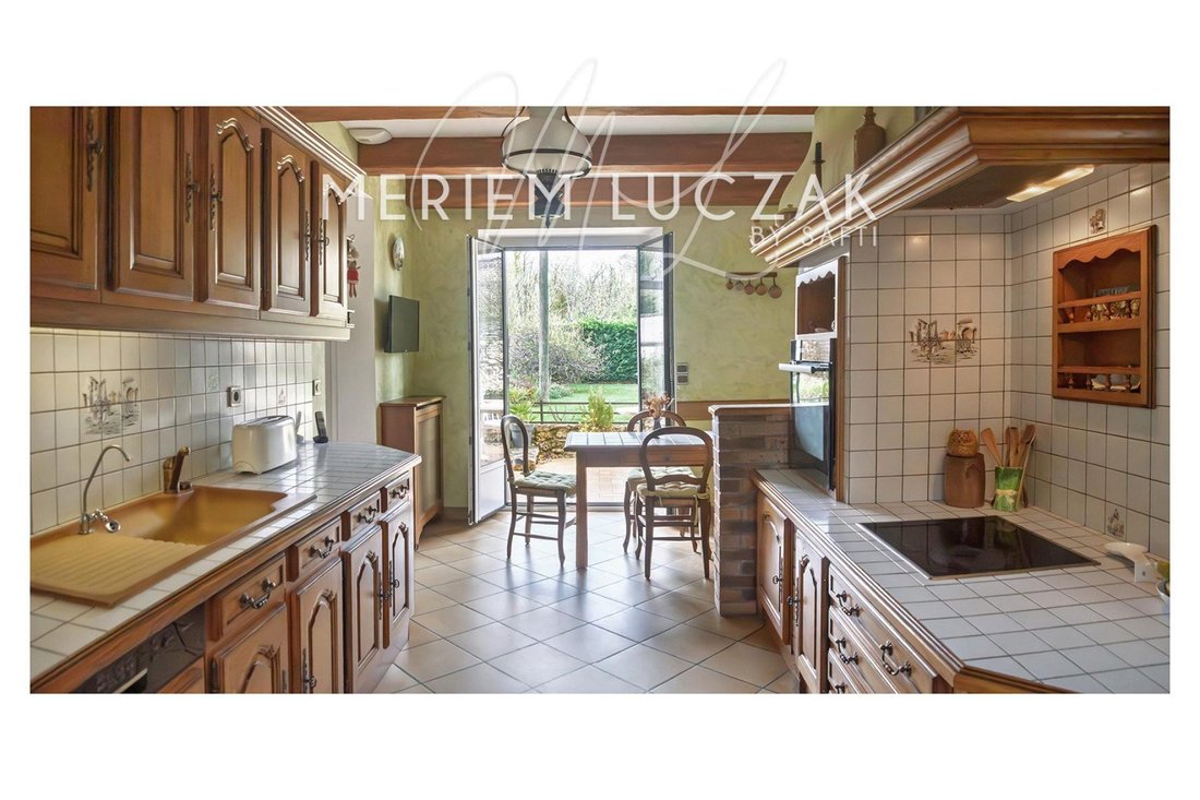 House in Morainvilliers, Ile-de-France, France 3 - 16673705