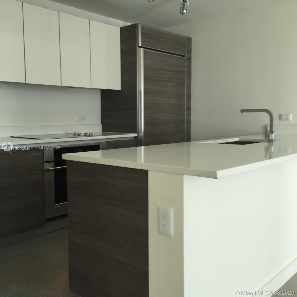 Condo in Miami, Florida, United States 1 - 16676841