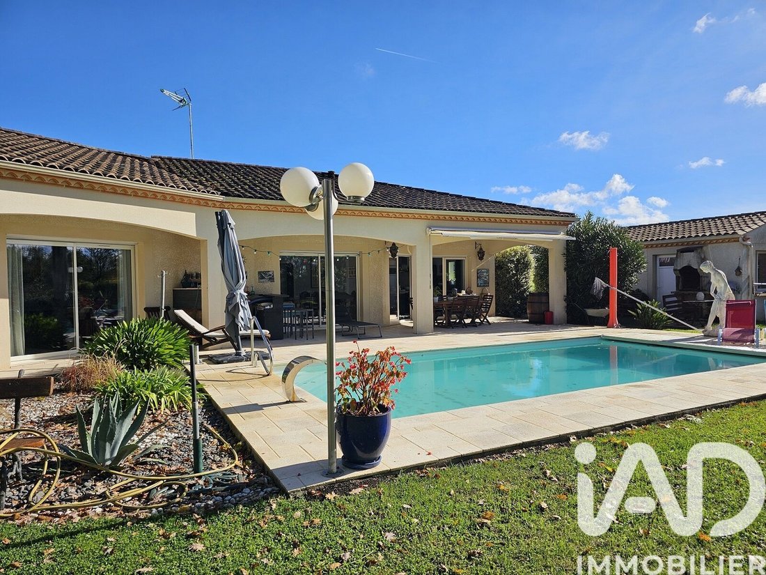 House in Sainte-Marthe, Nouvelle-Aquitaine, France 1 - 16673998