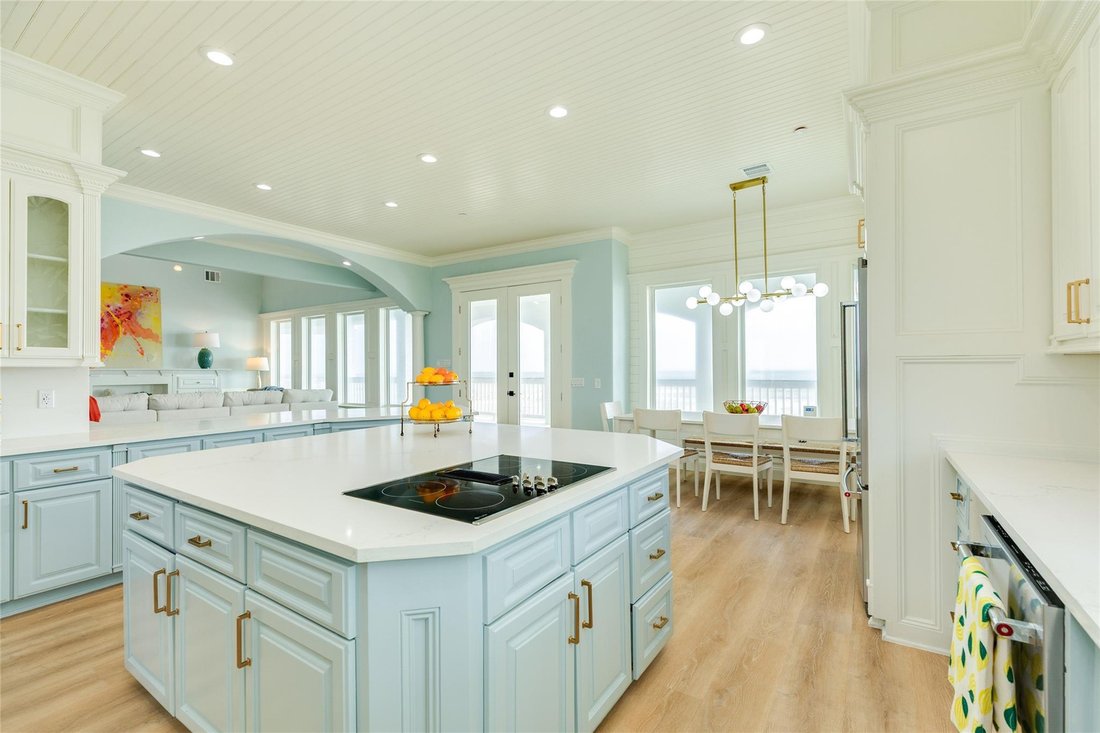 House in Galveston, Texas, United States 5 - 16673280