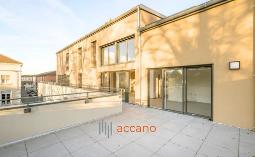 Castle for Sale in Bourg-en-Bresse, Auvergne-Rhône-Alpes, France