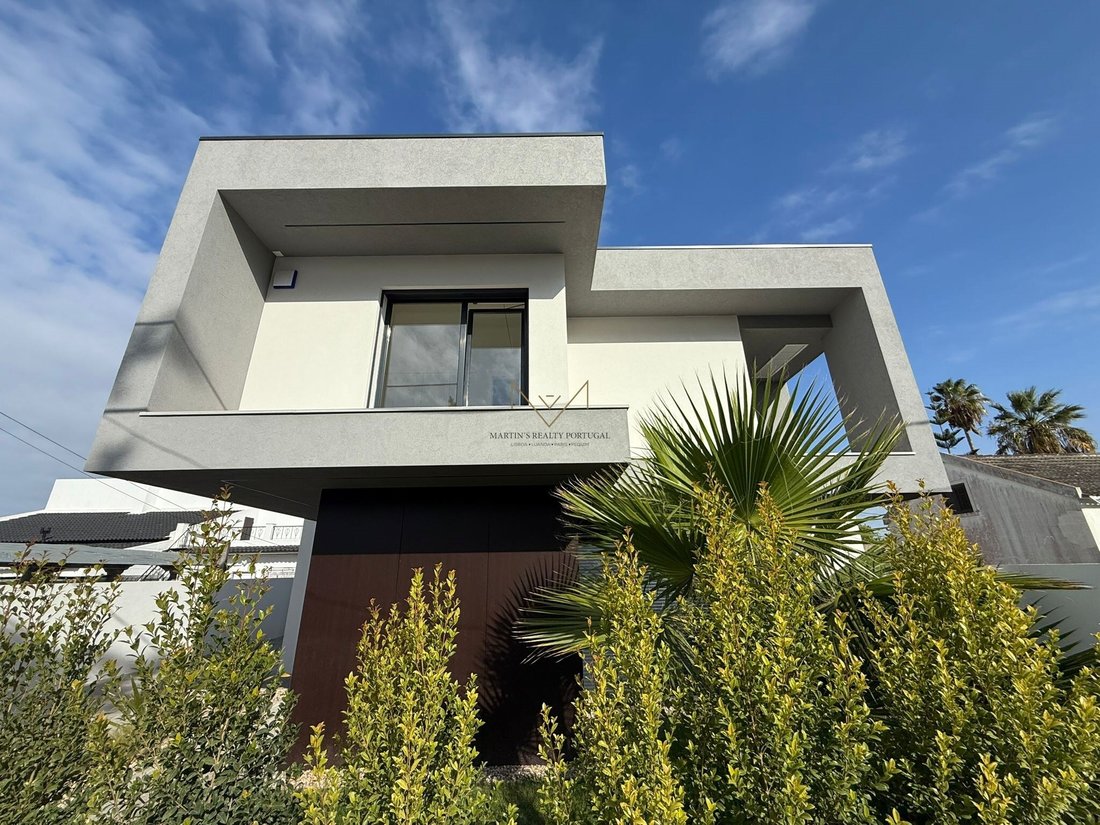 Villa in Aroeira, Charneca de Caparica e Sobreda, Portugal 3 - 16673809
