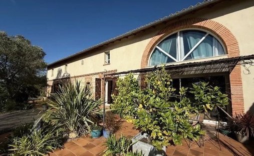 Estate in Labastide-Beauvoir, Occitania, France 1