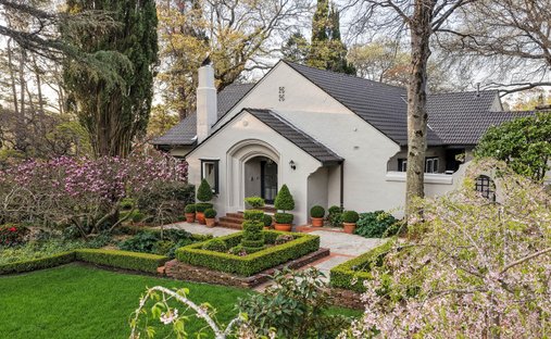 House in Leura, New South Wales, Australia 1