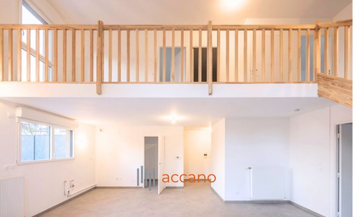 Castle for Sale in Bourg-en-Bresse, Auvergne-Rhône-Alpes, France