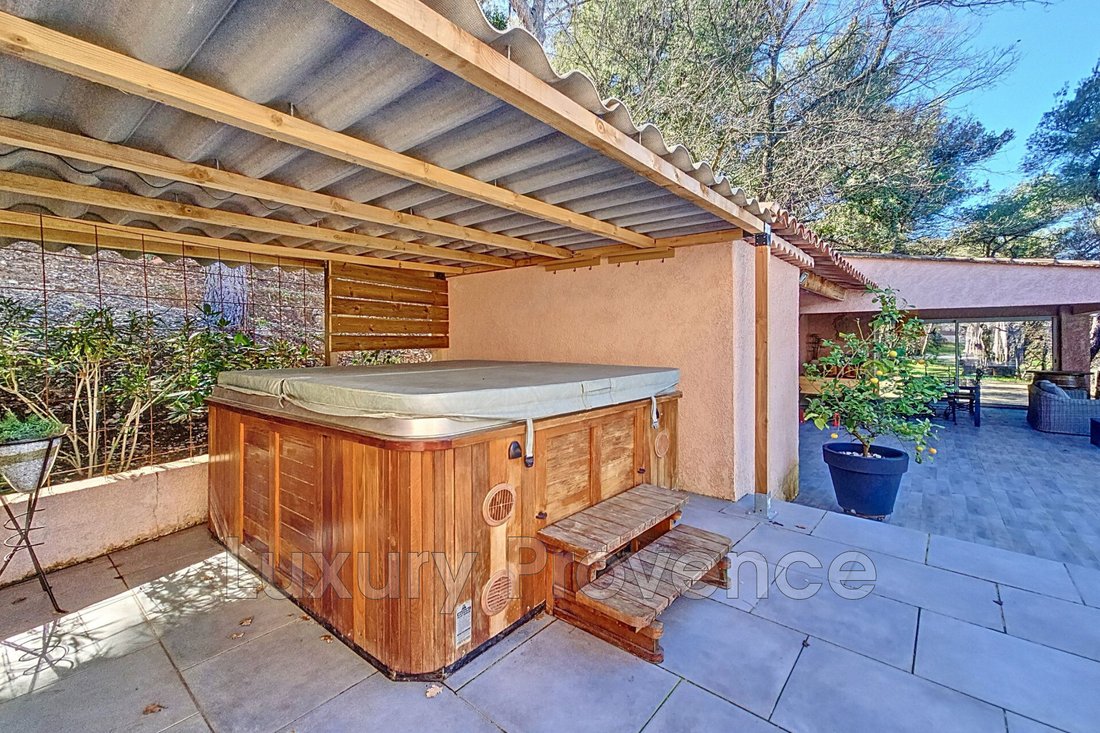 Villa in Mimet, Provence-Alpes-Côte d'Azur, France 2 - 16680021