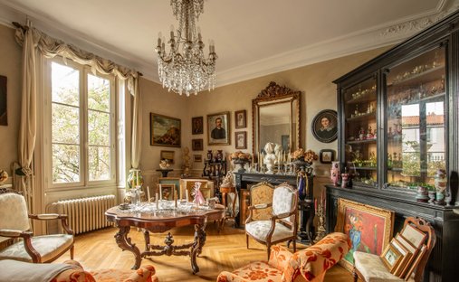 19th C. Chateau In The Vendée Suitable For Tourist Use