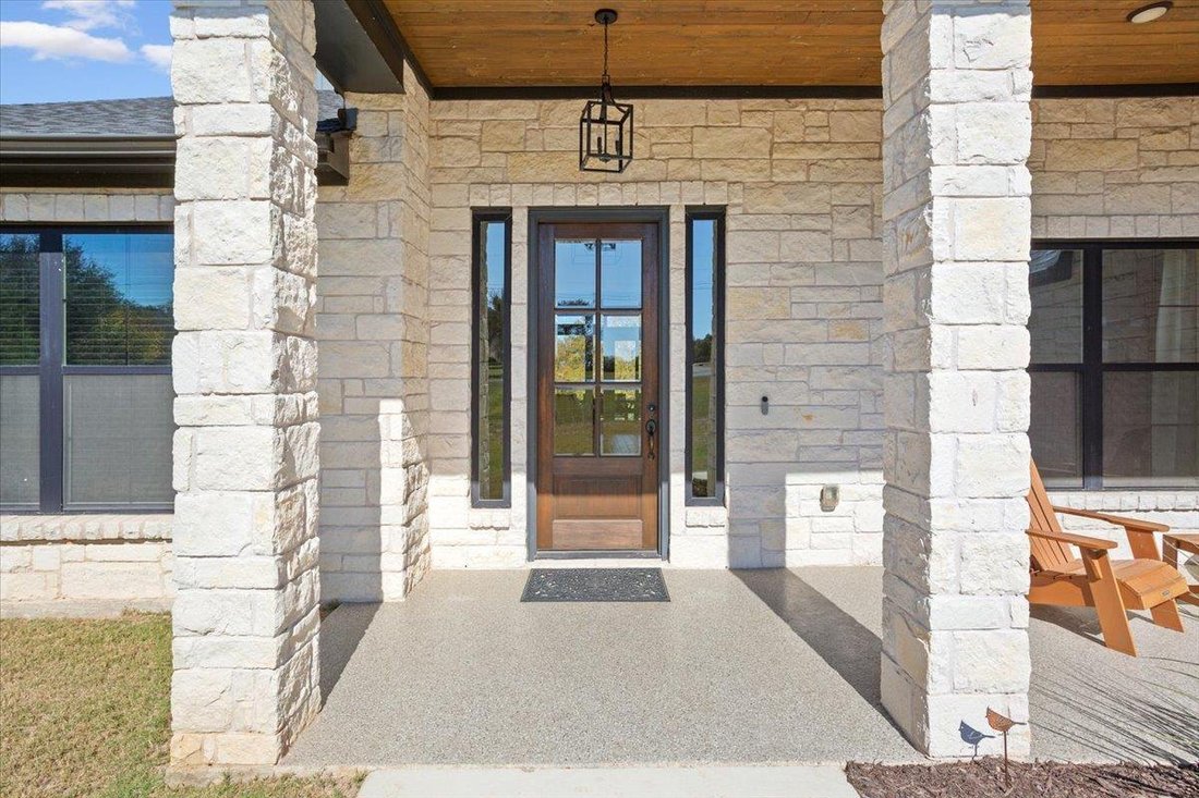House in Salado, Texas, United States 4 - 16681550